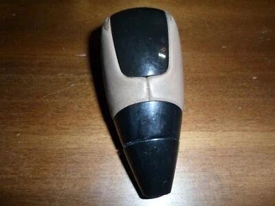 2001 2002 2003 01 02 03 Mercedes-Benz E320 E430 - negro brillo perilla de cambio bronceado Foto 1 de 4