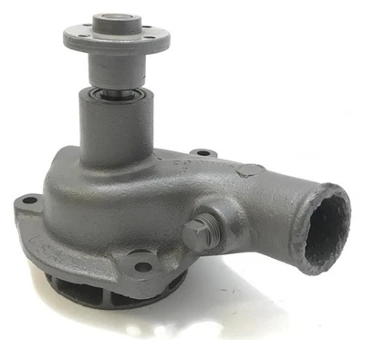1937-1949 International Green Diamond Rebuilt Water Pump 175ci 214ci 233ci I6 - Image 1 of 4
