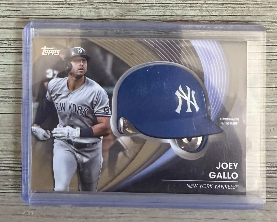 2022 Topps Update Commemorative Batting Helmet #BHJG Joey Gallo Gold 29/75 Yanks - Image 1 of 2