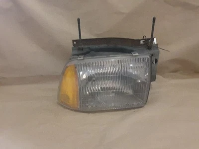 Passenger Headlight Chevrolet Composite Fits 95-97 BLAZER S10/JIMMY S15 172786 Foto 1 de 4