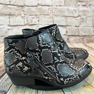Arizona Damen Western grau Schlangenmuster seitlicher Reißverschluss Stiefeletten Booties Größe 7 - Bild 1 von 8
