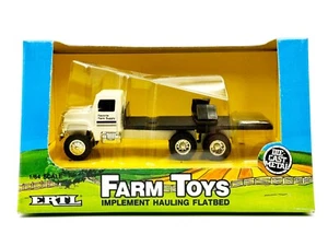 1/64 Favorite Farm Supply Implement Hauling Flatbed Truck - Picture 1 of 1
