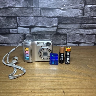 Nikon Digital Camera Coolpix 2200 2.0MP Silver Tested - Image 1 of 4