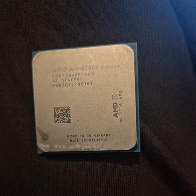 AMD A10-8700E SERIES AD877BAHM44AB AI 1740PGS - Image 1 of 3