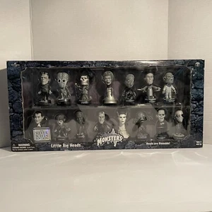 Universal Monsters Sideshow Edición Pantalla Plateada Little Big Heads 2000 Juego en caja - Imagen 1 de 24
