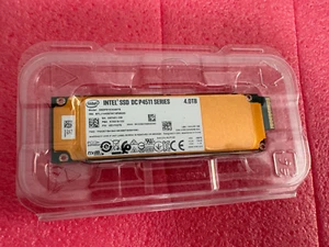 Intel 4TB Internal PCIe 3.1 x4 EDSFF E1.S TLC 5.9mm DC P4511 SSD (SSDPEYKX040T8) - Picture 1 of 2