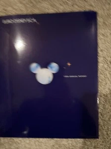 Euro Disney (Disneyland Paris) 1999 Annual Report & Reference document - Picture 1 of 9