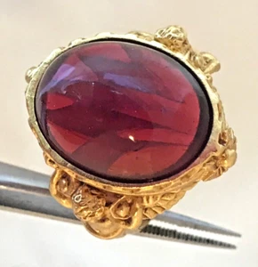 Elizabeth Taylor For Avon RING ROMAN REVIVAL Cherub Cabochon VTG Gilded Age Sz 8 - Picture 1 of 9
