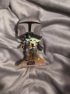 FUNKO POP Star Wars The Mandalorian w/The Child & Jet Pack Grogu #402 - LOOSE - Picture 1 of 5