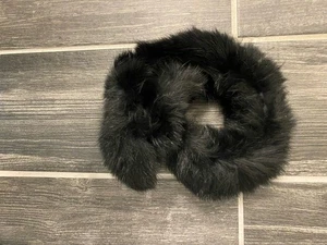 Orejeras de piel de conejo NEGRO REAL calentadores de orejas de invierno plegables - Imagen 1 de 2