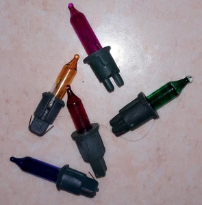 5 ampoules de rechange 8V pour guirlandes de noël 30 lampes Lumineux - Picture 1 of 1