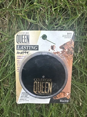 Covergirl Queen Lasting Matte Shine Control Powder - Golden Medium Q415 Sealed - Image 1 of 2