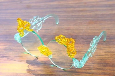 Gafas de sol únicas geniales diseñadas corte láser aguamarina azul menta amarillo pasarela usadas NK Foto 1 de 4