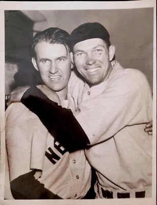 1937 LEFTY GOMEZ WORLD SERIES CHAMPIONS PHOTO BILL DICKEY MLB BASEBALL TYPE 1  - Image 1 of 4