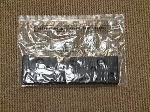 86910-R0500 Kia License Plate Assembly Frame Genuine OEM New in Plastic - Picture 1 of 4