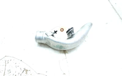 Tubo de admisión de aire del motor Volkswagen Passat 2012-2015 OEM 2,0 L Foto 1 de 4