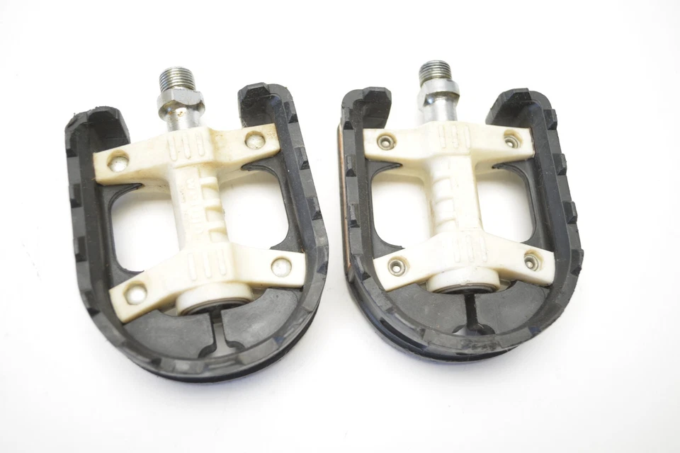 PEDAIS PLATAFORMA CORPO COMPOSTO BRANCO BICICLETA WELLGO LU-861 MOUNTAIN ATB 9/16" - Imagem 1 de 4