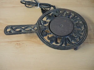 VINTAGE CAST IRON ELECTRIC TRIVET/FOOD WARMER - WORKS - Picture 1 of 4