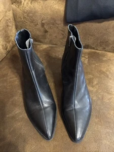 Asos Heeled Chelsea Ankle Boots Womens Size 8.5Black Leather Pointed Toe Western - Picture 1 of 11