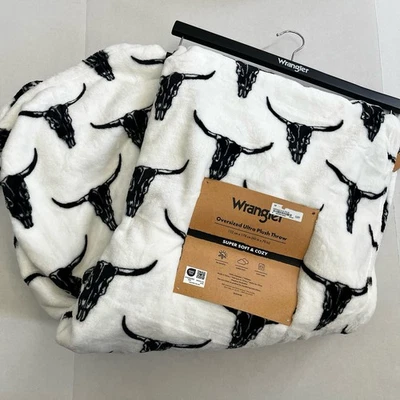 牧马人女牛仔毛绒白色黑色毛毯 60 x 70 英寸公牛头骨 — 第 1/2 张图片