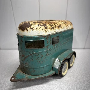 Vintage Pressed Metal Ford Horse Trailer. Double Axel: About 8 Inches Long. - Picture 1 of 9