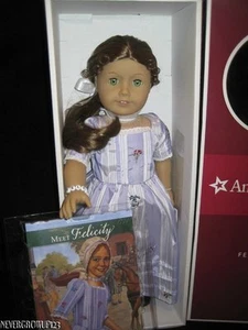AMERICAN GIRL FELICITY DOLL AND BOOK   BONUS DOLL & CHILD BEAD BRACELETS~NIB - Picture 1 of 7