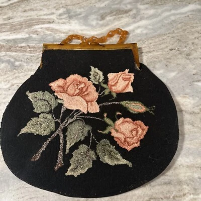 Cartera Floral Crewel Bordada Baquelita Punta de Aguja Cosida a Mano Antigua Foto 1 de 4