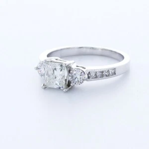 1.86CTW NATURAL DIAMONDS G/VS2 PRINCESS 14K WHITE GOLD CLASSIC ENGAGEMENT RING - Picture 1 of 4