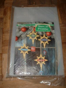 Lona de plástico Needlecraft Shop adornos de Navidad Estrellas de promesa NUEVO - Imagen 1 de 1