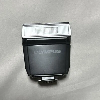 OLYMPUS FL-LM3 Flash for OM-D E-M5 Digital Camera Guide number 9.1 - Image 1 of 3