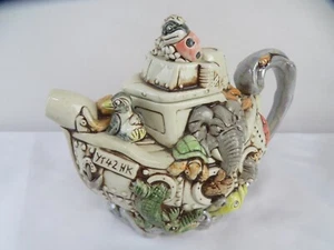 Harmony Kingdom ARK Teapot YT42HK Ceramic Limited Edition 1408/4850 - Picture 1 of 7