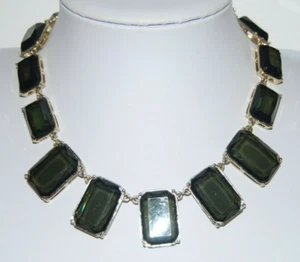 BANANA REPUBLIC DARK GREEN ACRYLIC STONES ON GOLDEN METAL BAROQUE STYLE NECKLACE - Picture 1 of 12