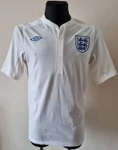 England 2010 - 2012 Home football Umbro shirt size 40 Adult - Picture 1 of 9