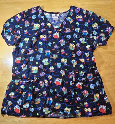 White Cross Scrubs,Owls/Peace Sign, MEDIUM, $5 ship, Each add. item $1 ship - Image 1 of 4