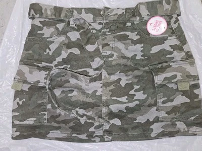 NUEVO NUEVO CON ETIQUETAS Justice Niñas 18 Camuflaje Falda Skort Corbata Cinturón Moda Camuflaje Verde Corto Foto 1 de 4