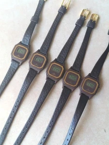 Vintage LCD Digitaluhr Lorus W204-4020 NOS - Bild 1 von 4