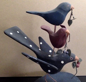 Wood Carved Cardinal Blackbird PA Dutch Style Folk Art Birds Sculpture - Picture 1 of 9