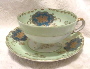 Vintage~Royal Sealy China~Teacup & Saucer~Gilded~Scalloped Saucer~Footed - Picture 1 of 16