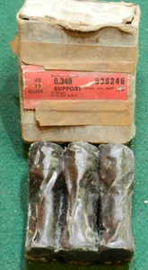OEM Rocker Shaft Pedestals for Chevrolet 1937-1953 NOS - Picture 1 of 1