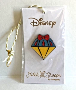 Disney Loungefly Stitch Shoppe SNOW WHITE'S GEM Emaille Pin mit GLITZER **NEU!** - Bild 1 von 4