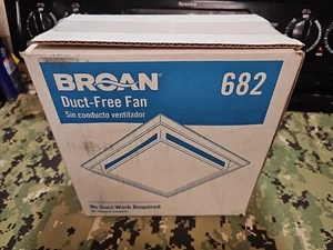 Broan-Nutone 682 Duct-Free Ventilation Fan, White Square Ceiling or Wall Exhaust - Bild 1 von 5