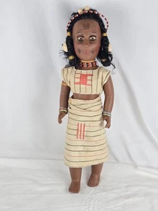 Bambola FLANI vintage Africa occidentale 17,5" vinile 1986 bambola educativa - Foto 1 di 18