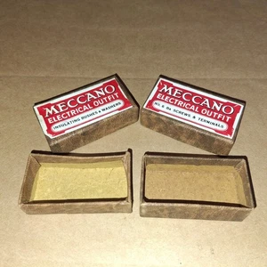2 X TRAJE/JUEGO ELÉCTRICO MECCANO PRE GUERRA) *CAJA VACÍA DE PIEZAS PEQUEÑAS (ARBUSTOS, ETC.) - Imagen 1 de 3