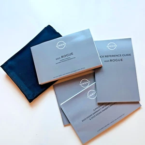 2023 Nissan Rogue - Owners Operator Manual with Case - OEM - US Kit - NEW - Bild 1 von 5