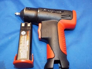 Snap On CT561 3/8” Impact Wrench 7.2V Tool & Battery (No Charger) - Picture 1 of 4