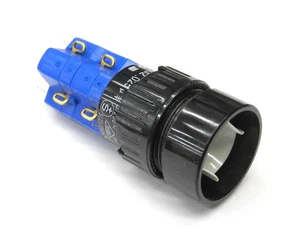 Nuevo interruptor iluminado momentáneo redondo de 2 velocidades 5/8" EAO 31-132.025. ES - Imagen 1 de 1