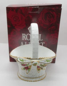 Royal Albert Old Country Roses Center Piece Basketweave Bowl Basket England NEW - Picture 1 of 7