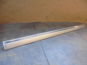 MERCEDES C CLASS W203 2002 AVANTGARDE SALOON OFFSIDE DRIVER SIDE FRONT DOOR TRIM - Picture 1 of 4