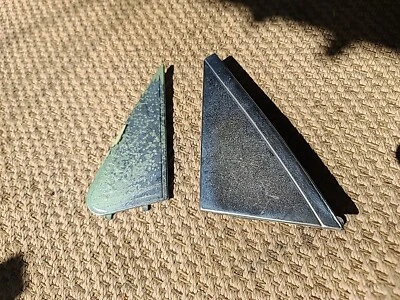 77-85 Mercedes-Benz W123 Cubierta de espejo de pasajero - 300D 300TD 300CD 240D Foto 1 de 4