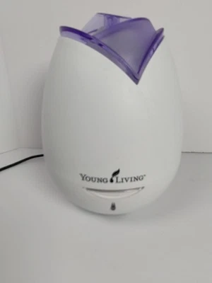 Difusor ultrasónico de aceites esenciales de tulipán rosa púrpura Young Living Oils funciona Foto 1 de 4